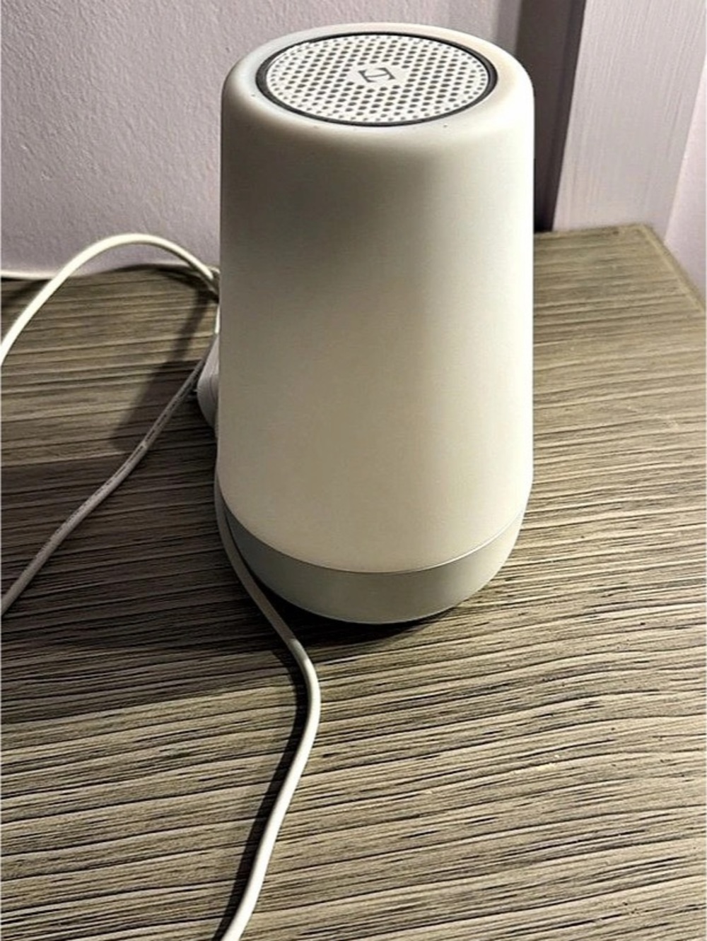 Hatch Rest Sound Machine White Smart Speaker